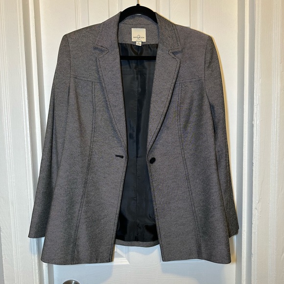 Anne Klein II Charcoal 2 Piece Suit - Picture 2 of 11